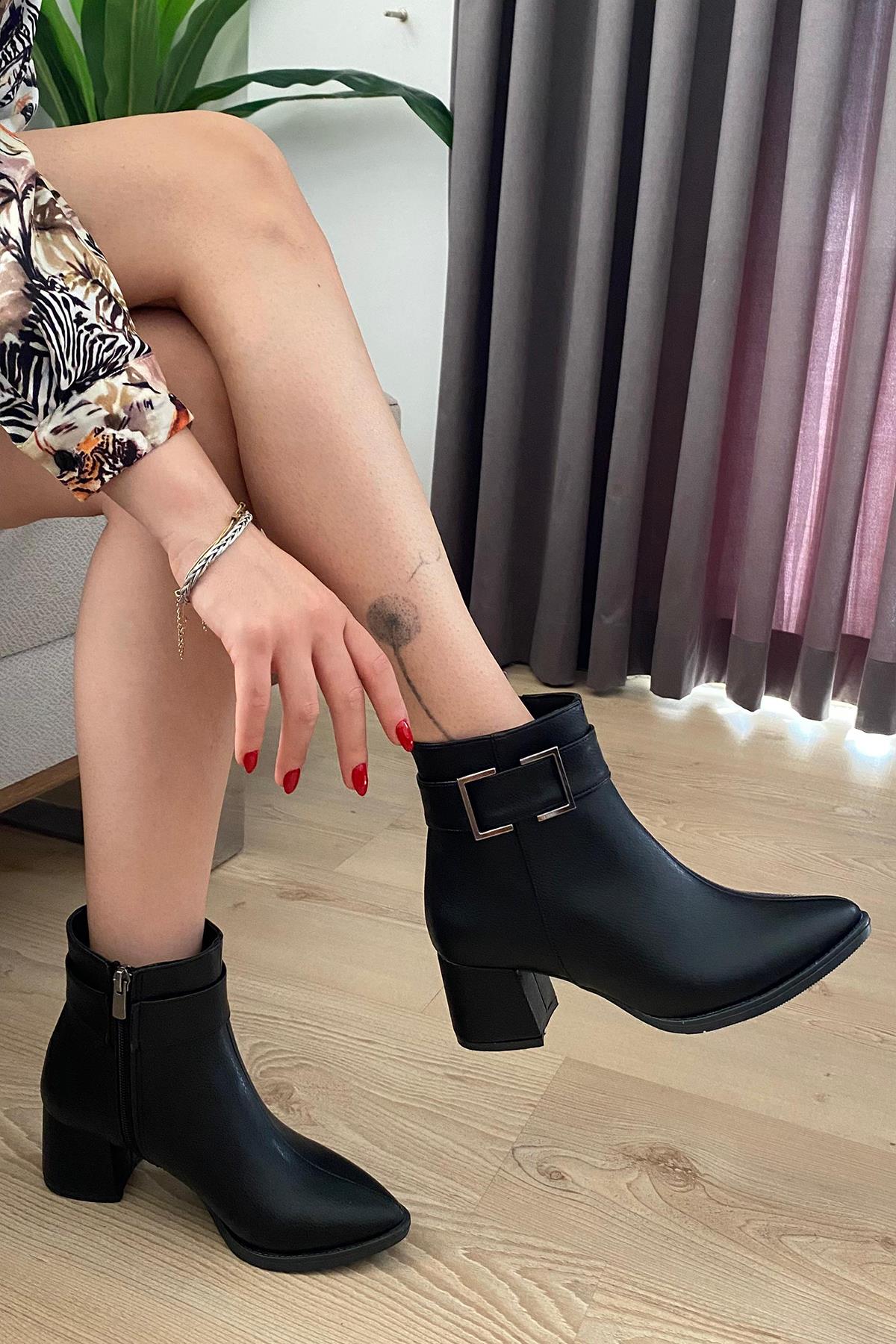 Kadın York ( 6 cm ) Topuklu Sivri Burun Bot