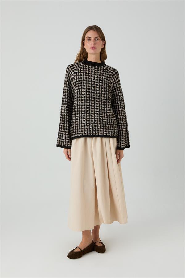 FISTIK ÇAMI KAZAK SİYAH