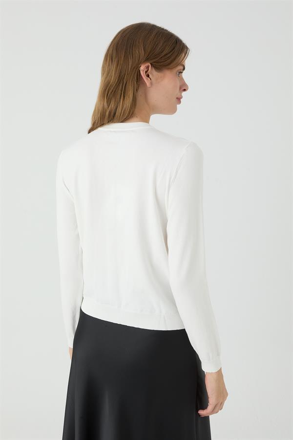 Gökçe Düğmeli Mevsimlik Hırka Bej