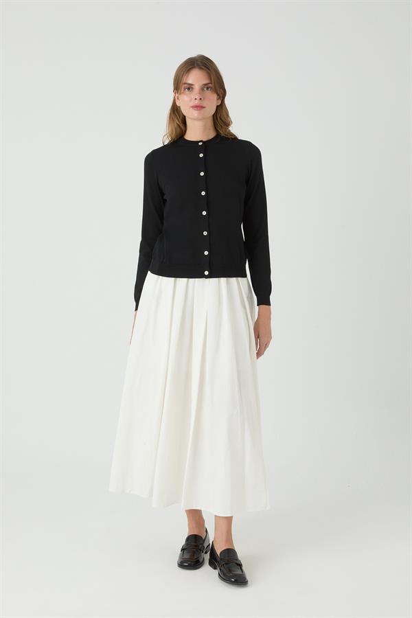 Gökçe Düğmeli Mevsimlik Hırka Siyah