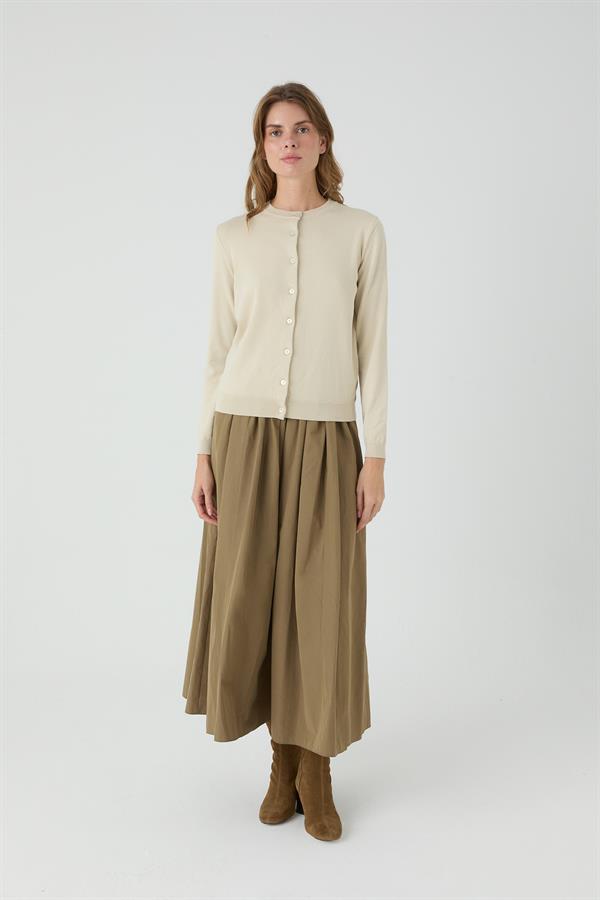 Gökçe Düğmeli Mevsimlik Hırka Taş