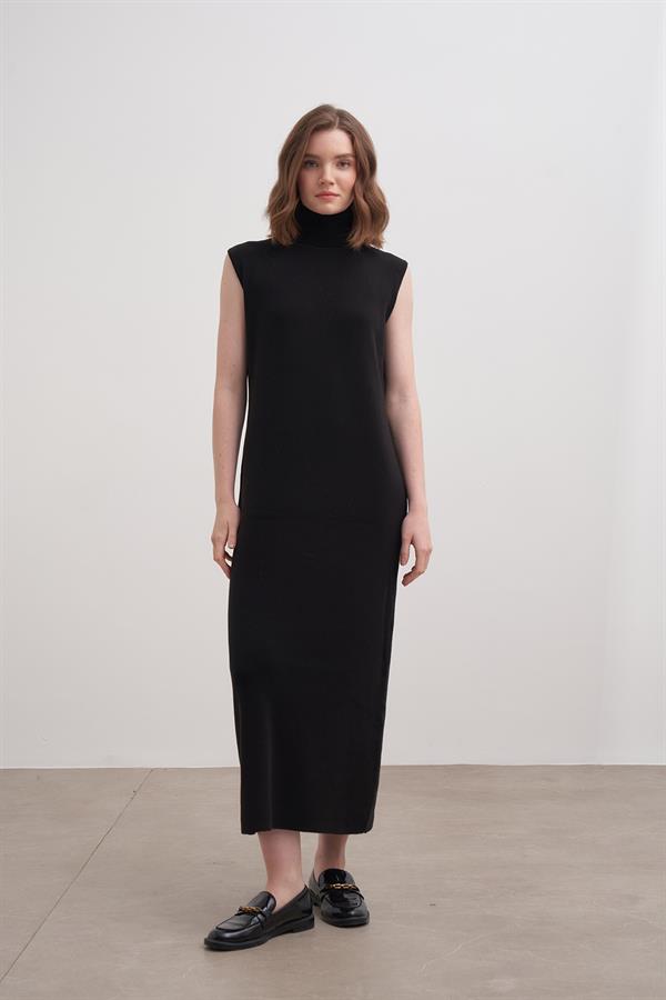 Kolsuz Elbise Siyah