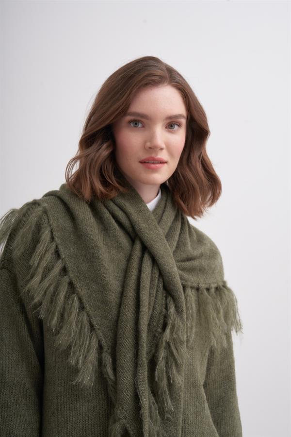 Püsküllü Boyun Şalı Haki