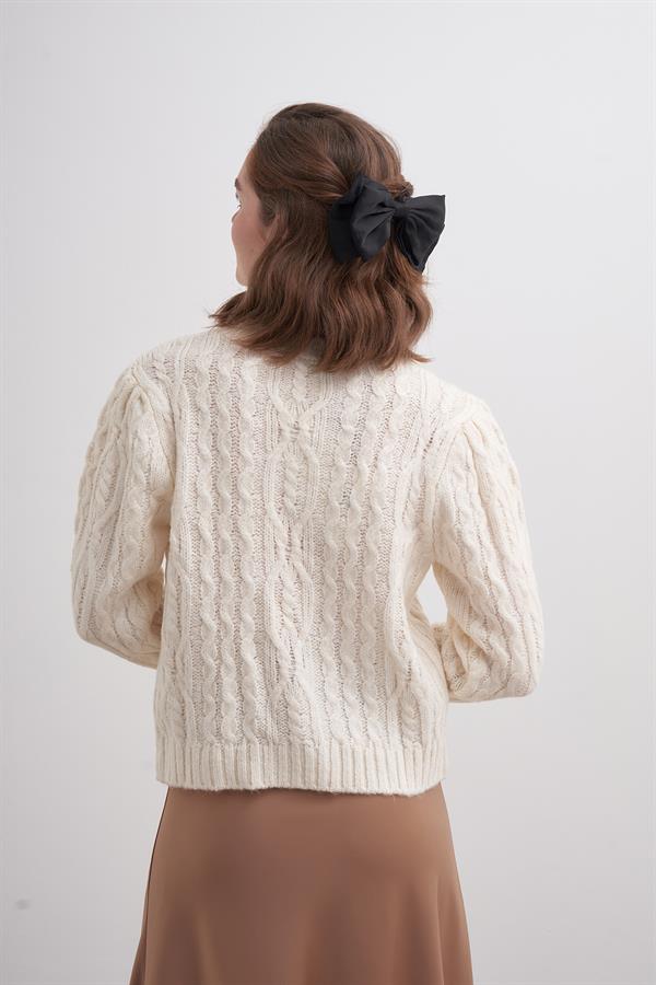 Saçlı Pileli Crop Kazak Ekru