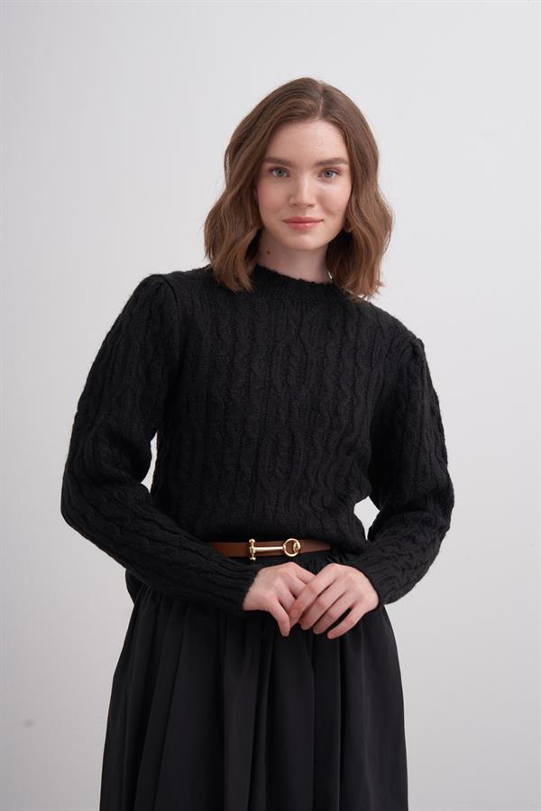 Saçlı Pileli Crop Kazak Siyah