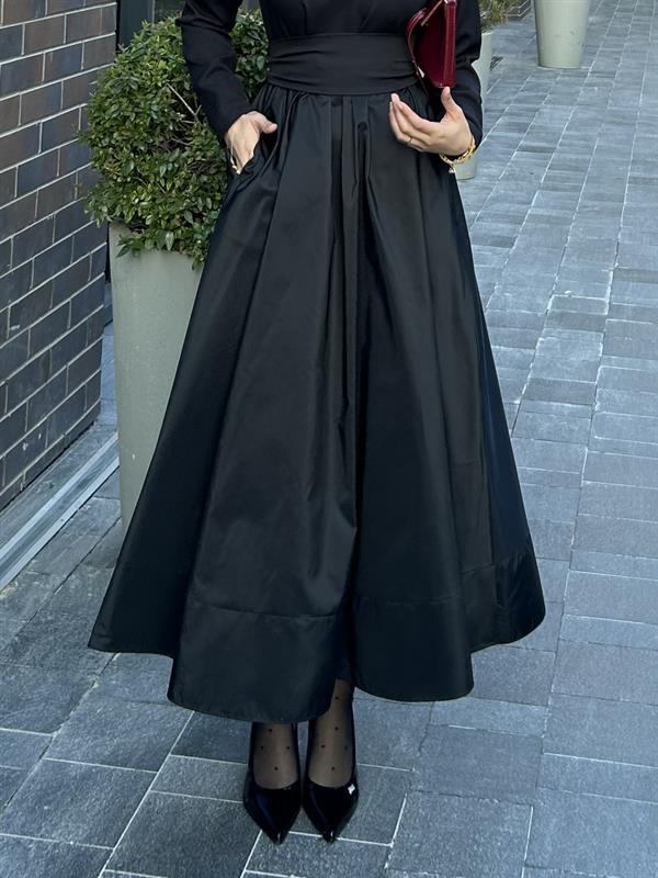 Robben Siyah Seyyar Kemerli Elbise