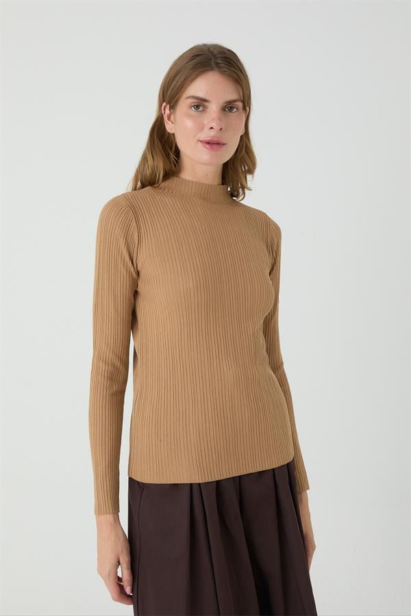 Erguvan Uzun Kollu Fitilli Triko Body Cappuccino