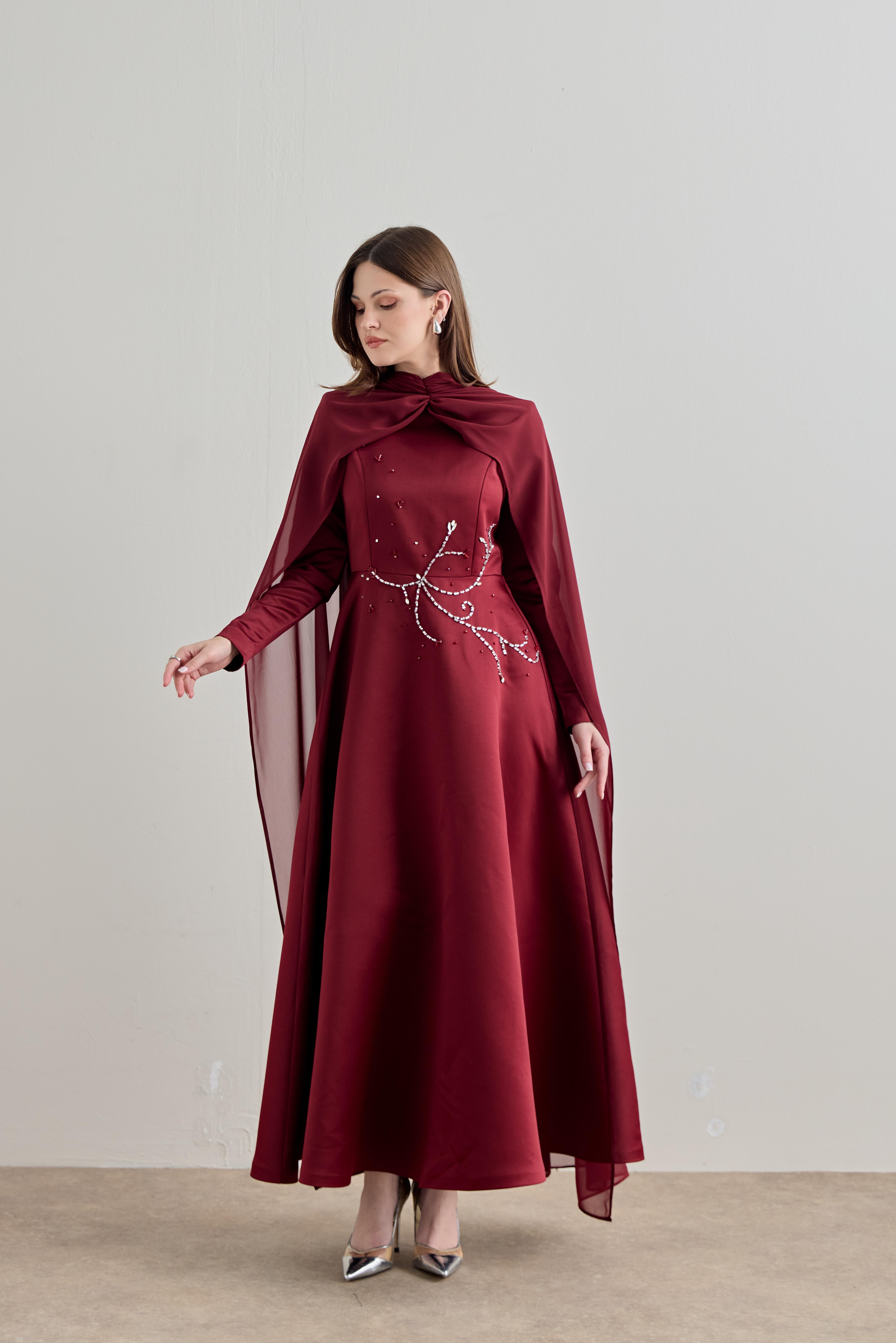 Bordo İşleme Şifon Detay Elbise