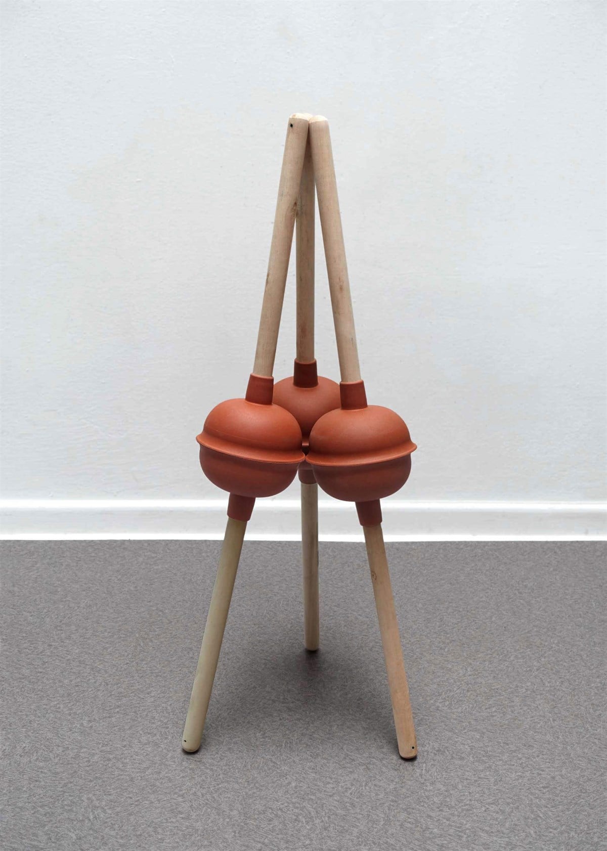 Üç Küre - Şakir Gökçebağ