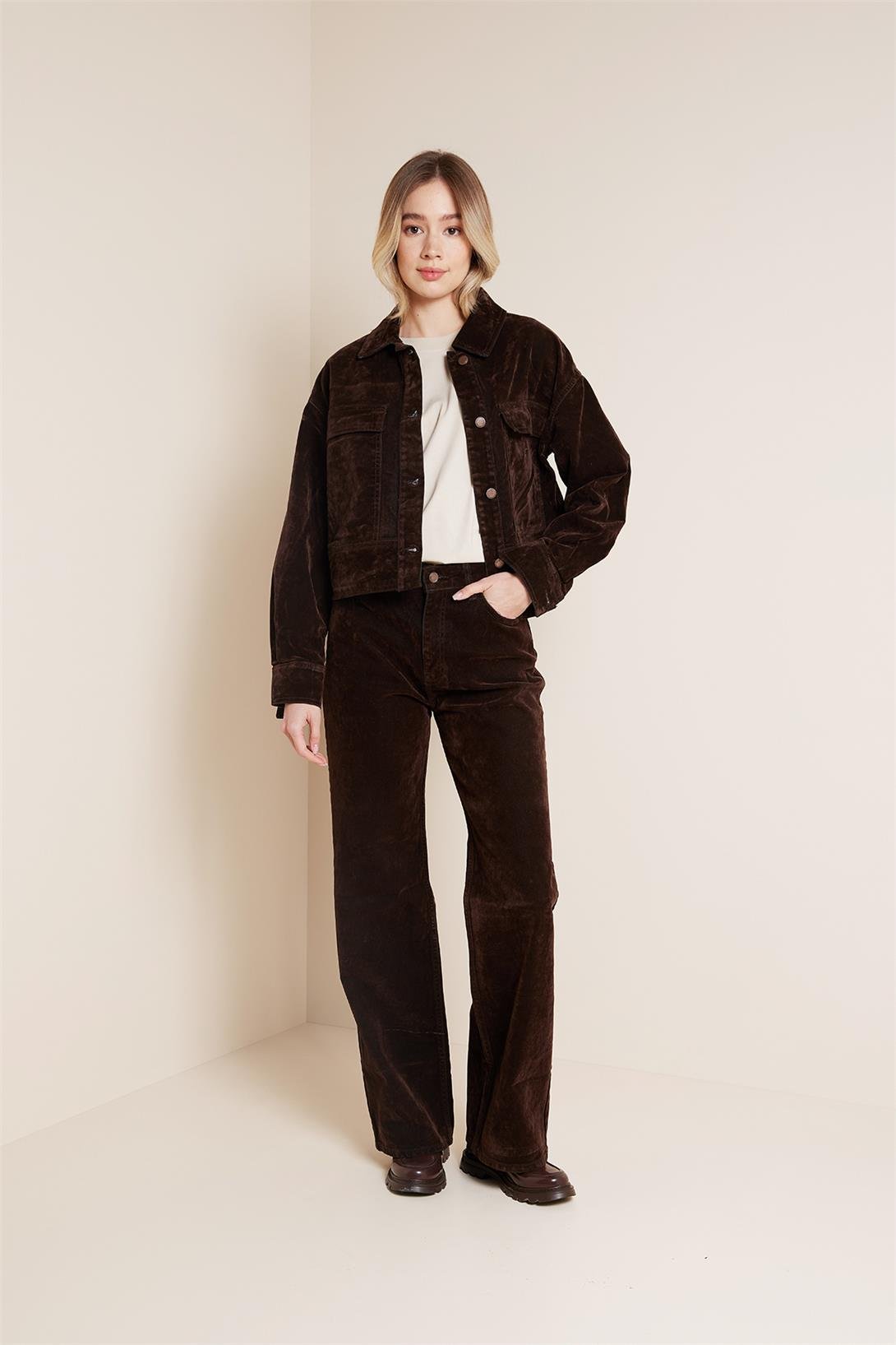 Avrile  CEP DETAYLI FLOKLU DENIM CEKET KAHVE AP25-846