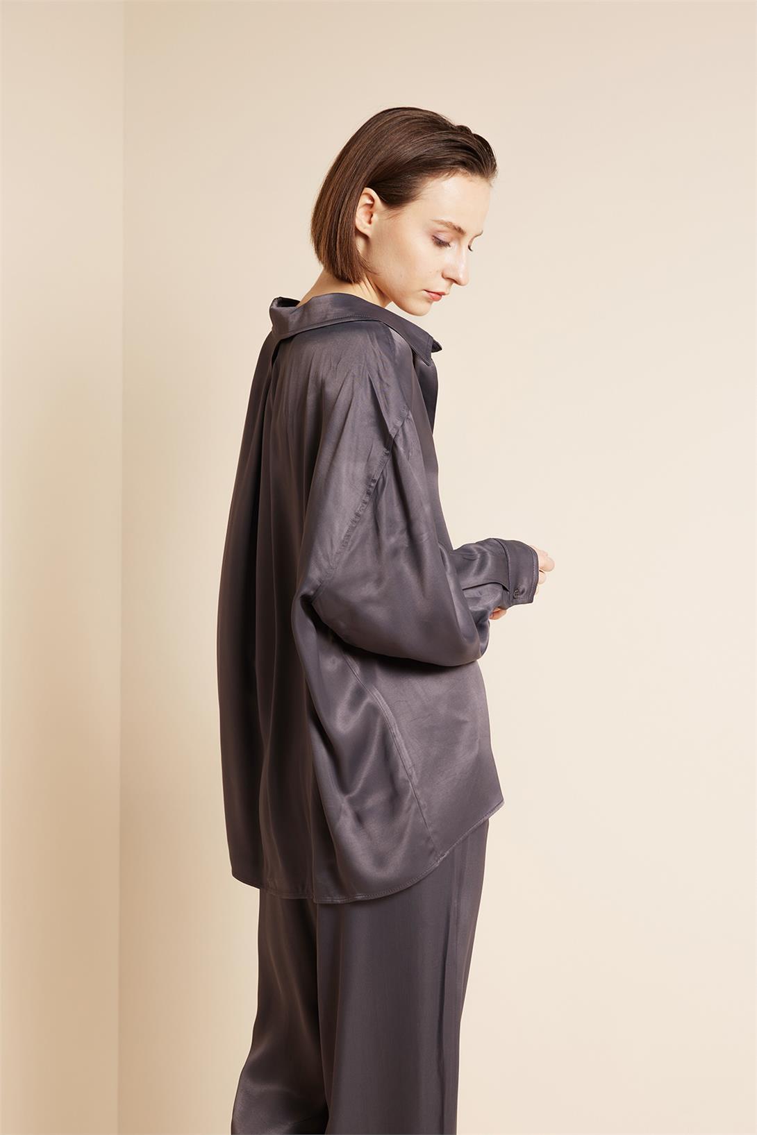 Avrile  CEPLİ OVERSIZE SATEN GÖMLEK ANTRASİT A25-10340