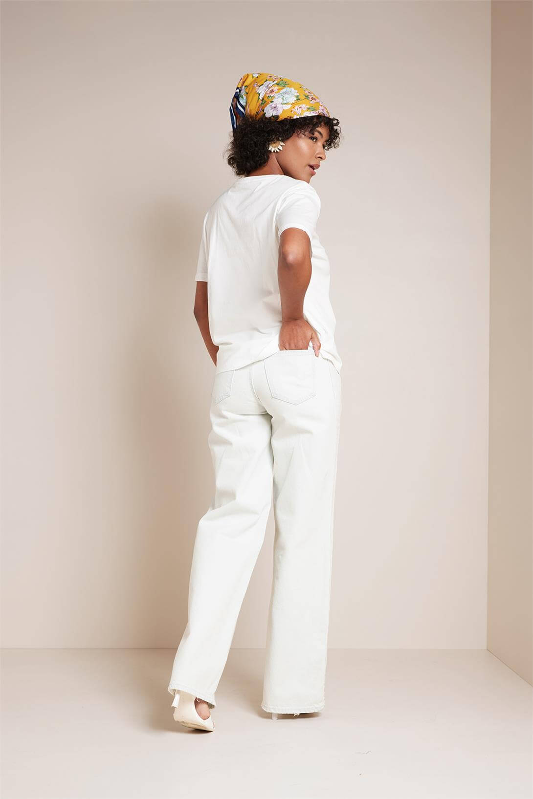 Avrile  DISTRESSED DETAYLI DENIM PANTOLON BUZ MAVİ AP25-209