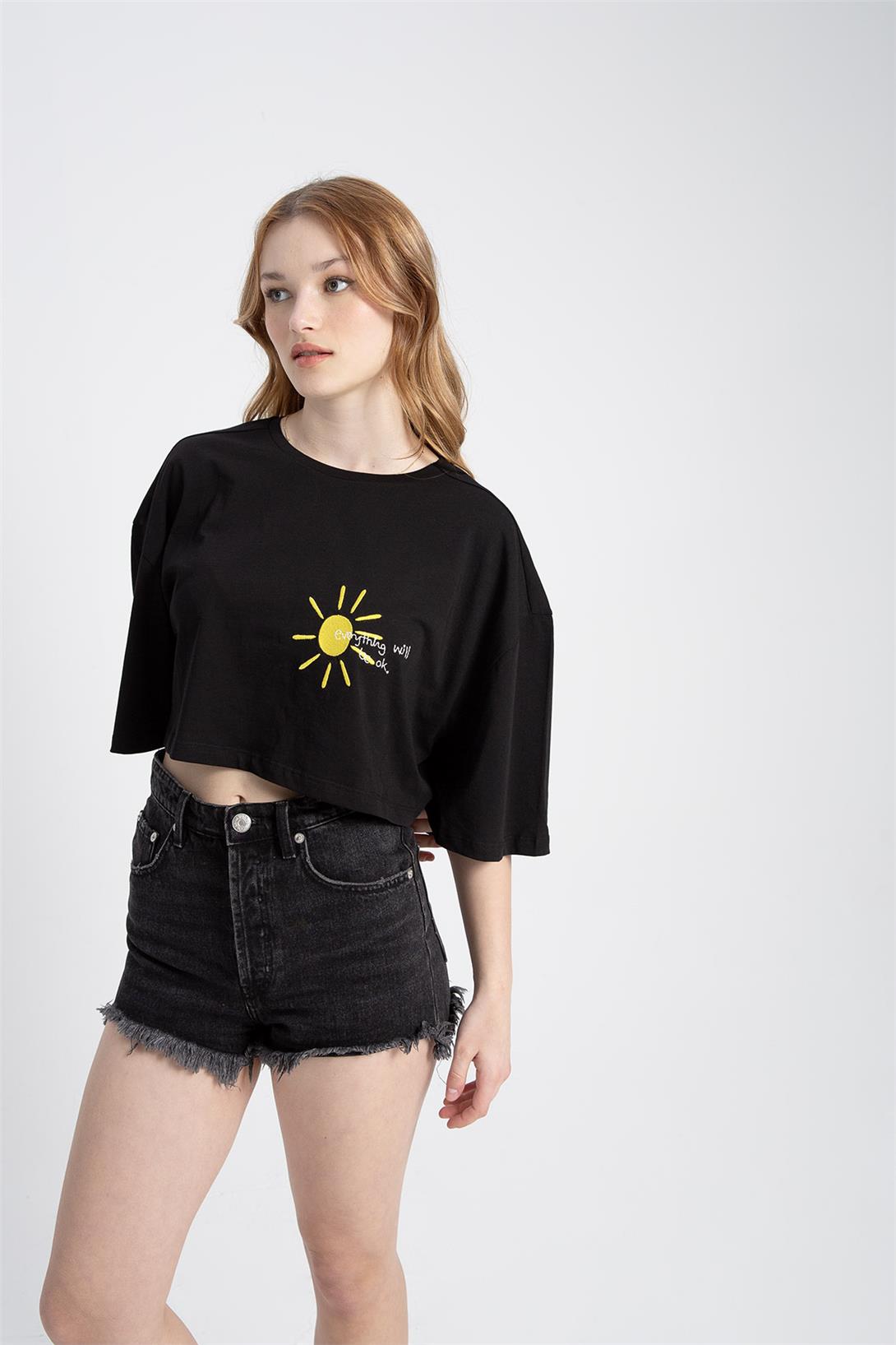 Avrile Kadın Baskılı Crop T-Shirt SİYAH A23-10103