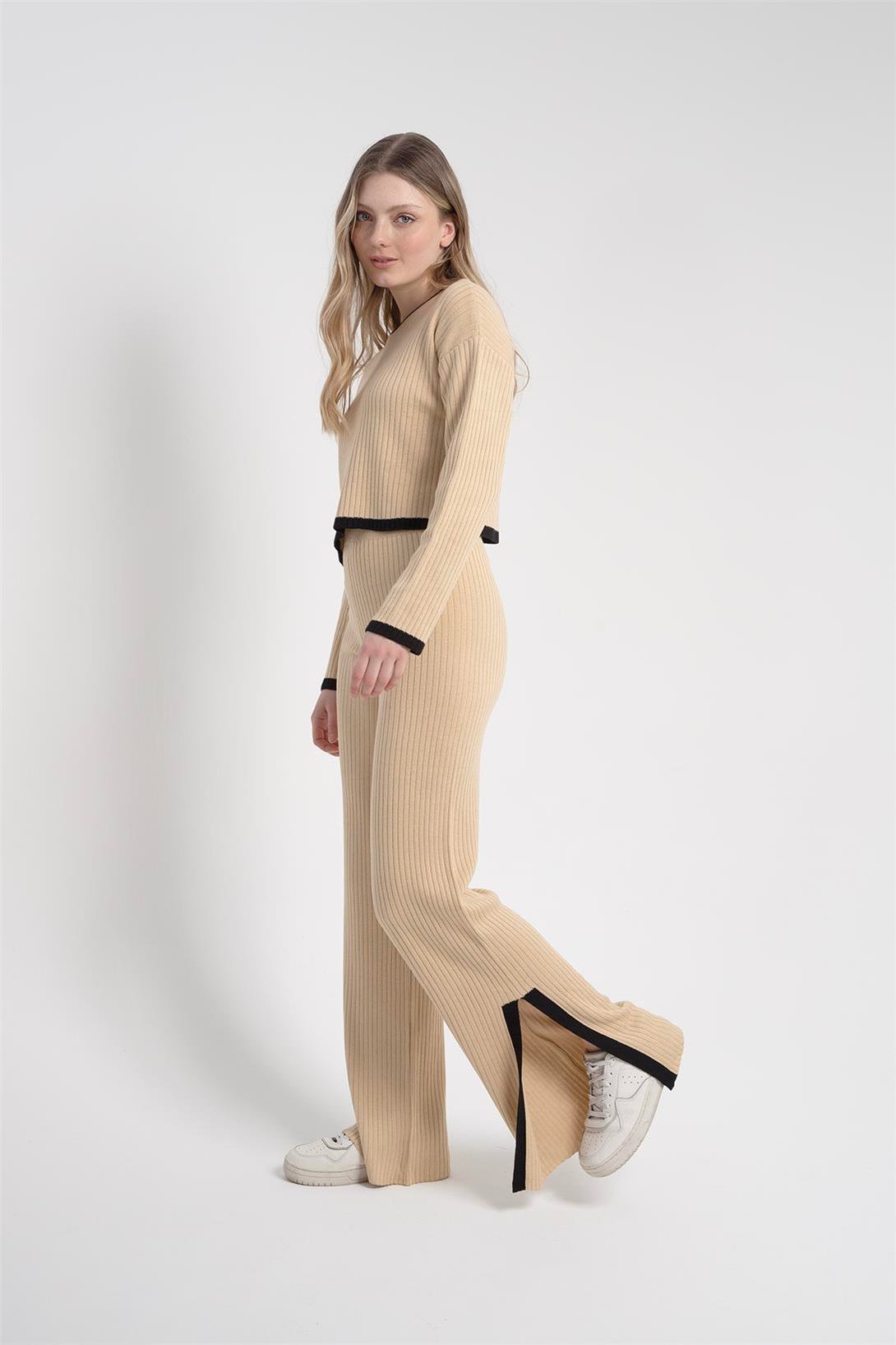 Avrile Kadın ÇİZGİ DETAYLI TRİKO TAKIM CAMEL-SİYAH A92248-S