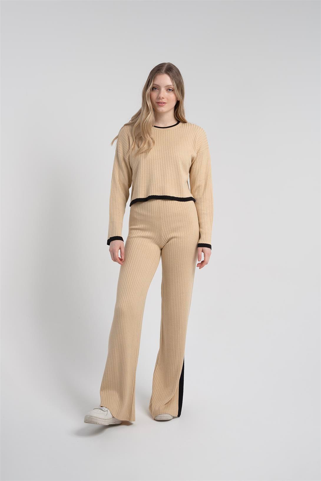 Avrile Kadın ÇİZGİ DETAYLI TRİKO TAKIM CAMEL-SİYAH A92248-S