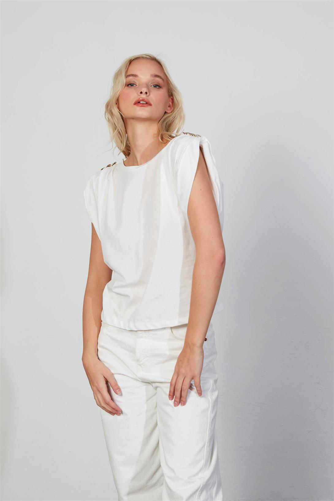 Avrile Kadın Omuzları Düğme Detaylı T-Shirt EKRU A23-10139