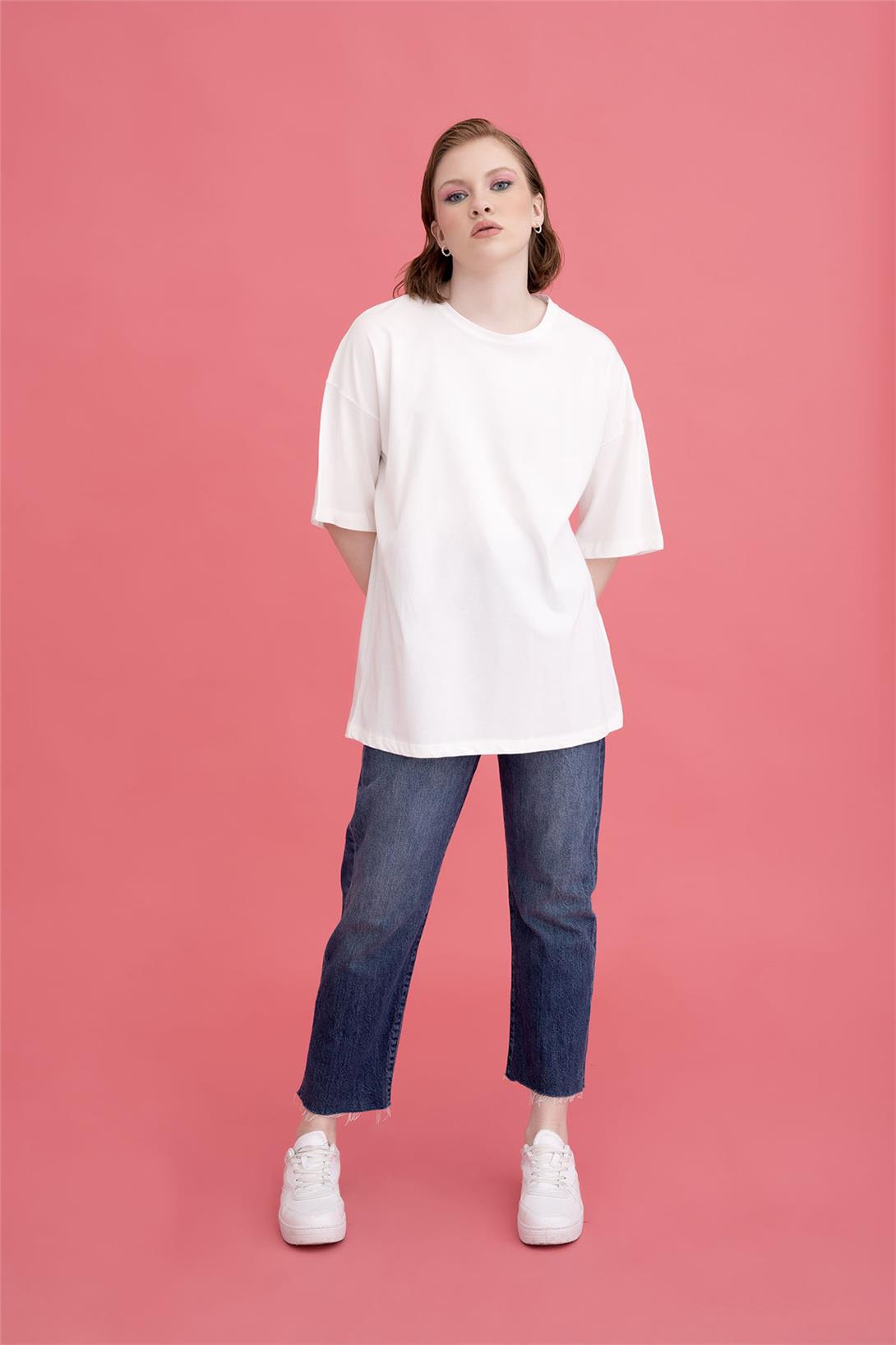 Avrile Kadın Oversize T-Shirt EKRU A23-10111