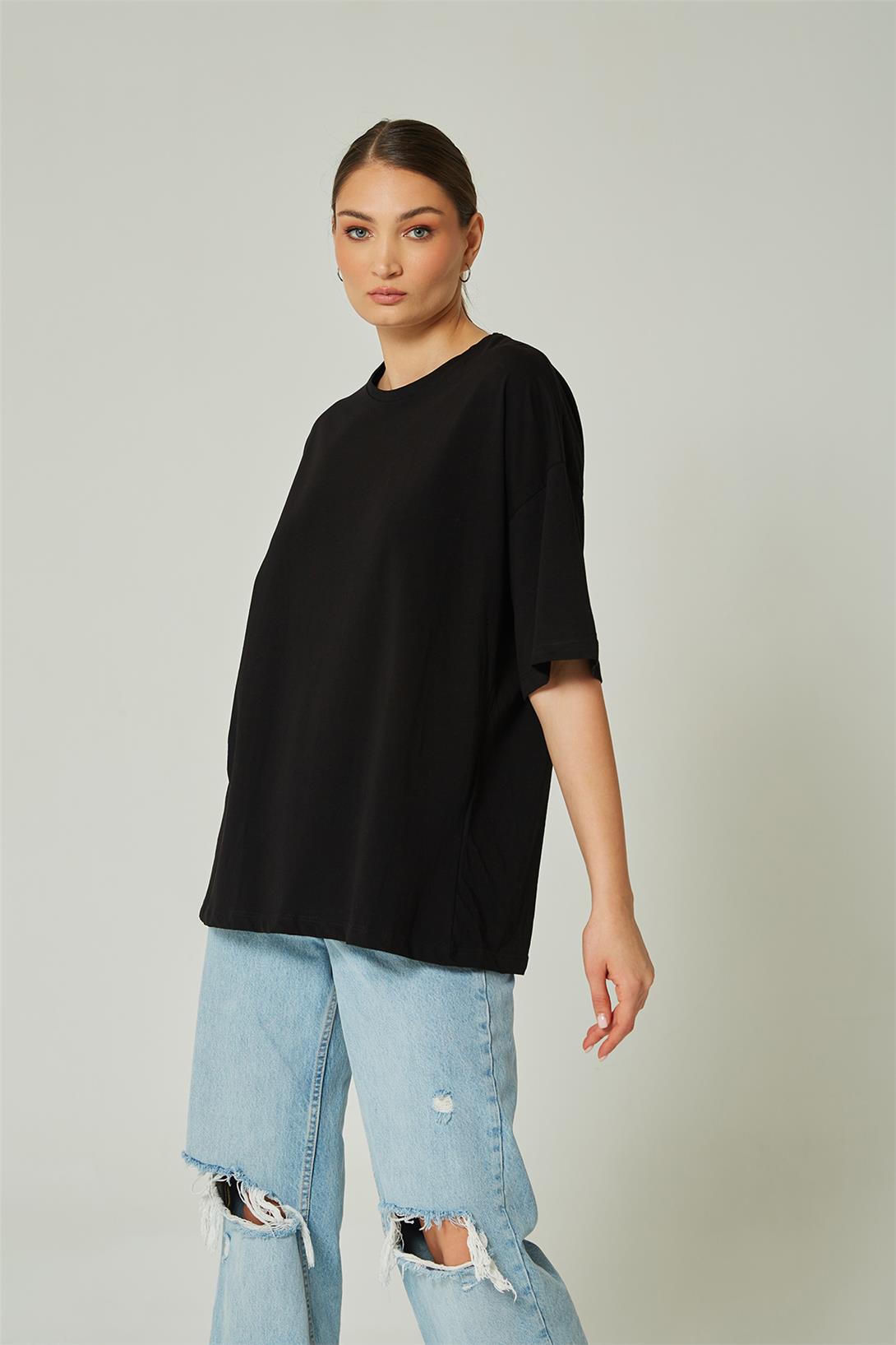 Avrile Kadın Oversize T-Shirt SİYAH A23-10111