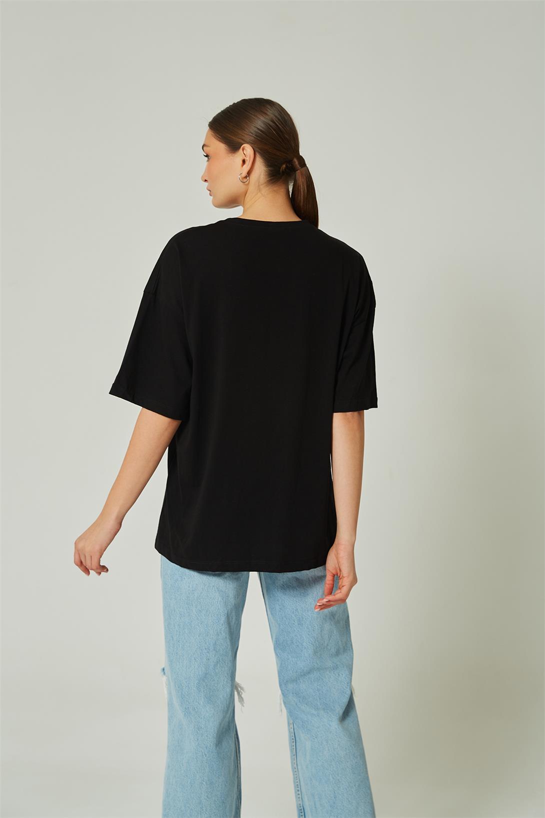 Avrile Kadın Oversize T-Shirt SİYAH A23-10111