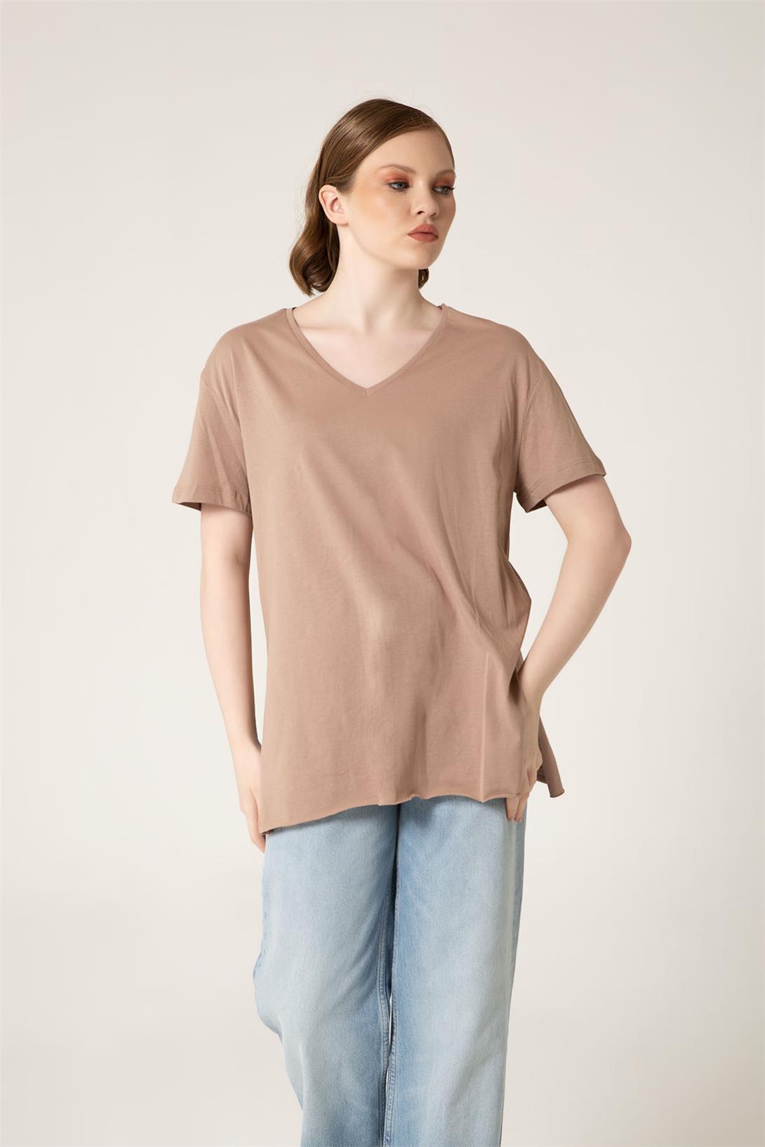 Avrile Kadın V Yaka Basic T-Shirt CAMEL A23-10115