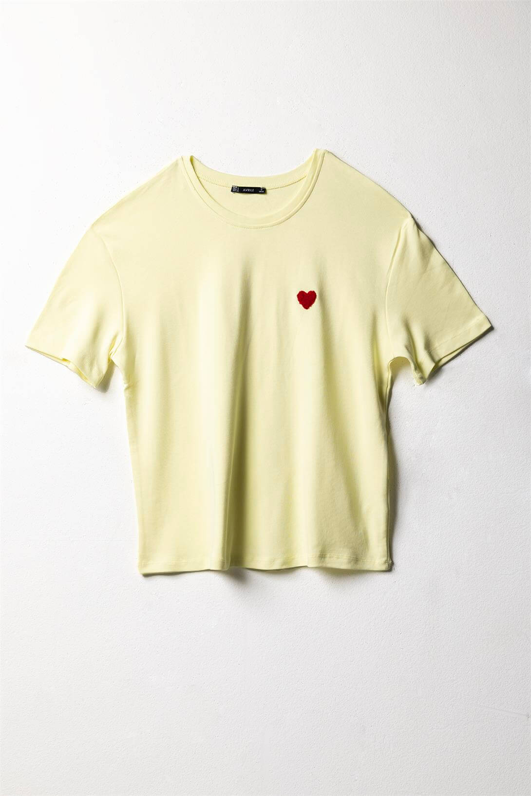 Avrile  KALP NAKIŞLI BİSİKLET YAKA T-SHIRT LİMON SARISI A25-10352