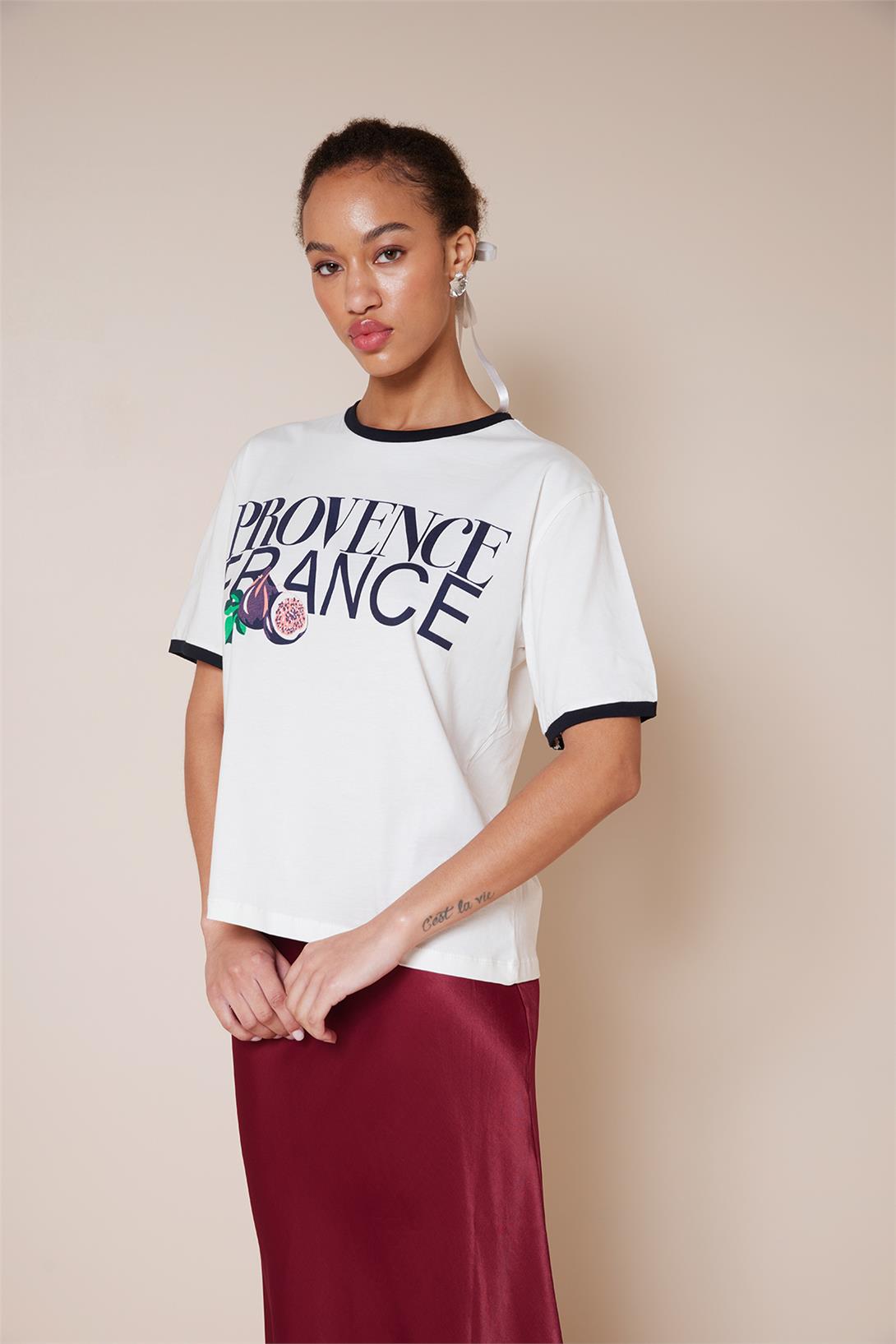 Avrile  KONTRAST DETAYLI YAZI BASKILI T-SHIRT EKRU A25-10362
