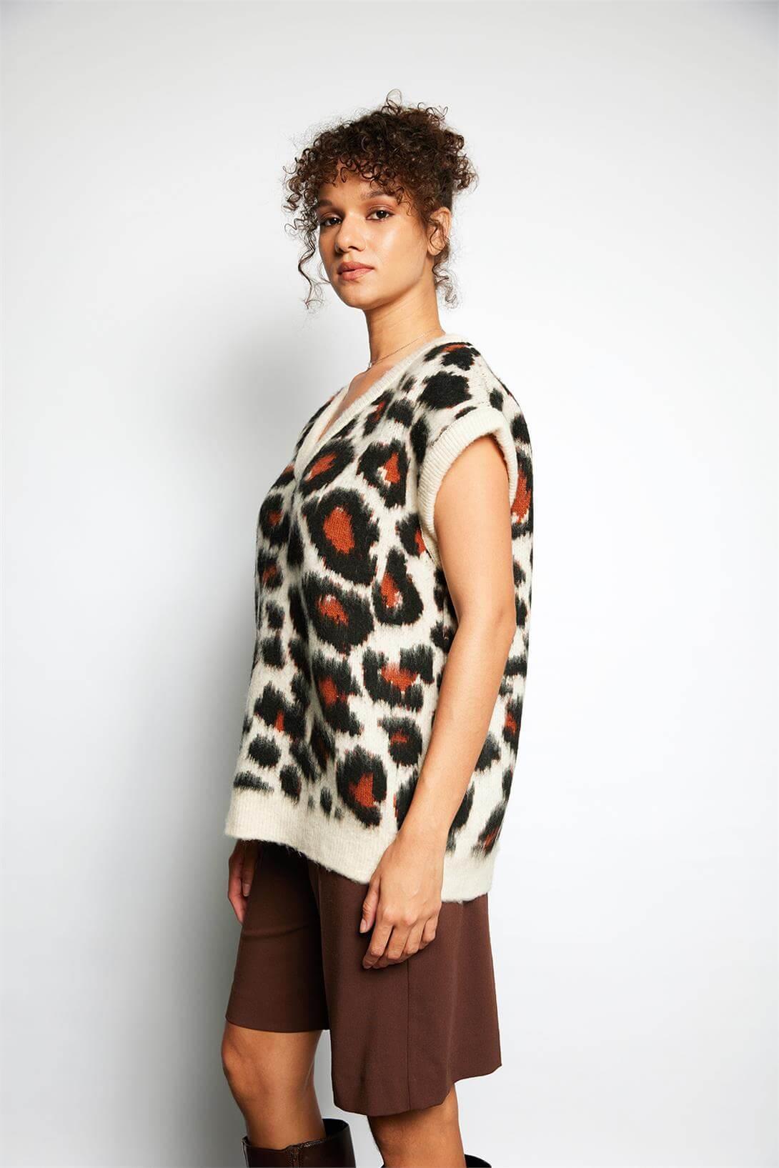 Avrile  LEOPAR DESENLİ V YAKA SÜVETER TAŞ A92595-S