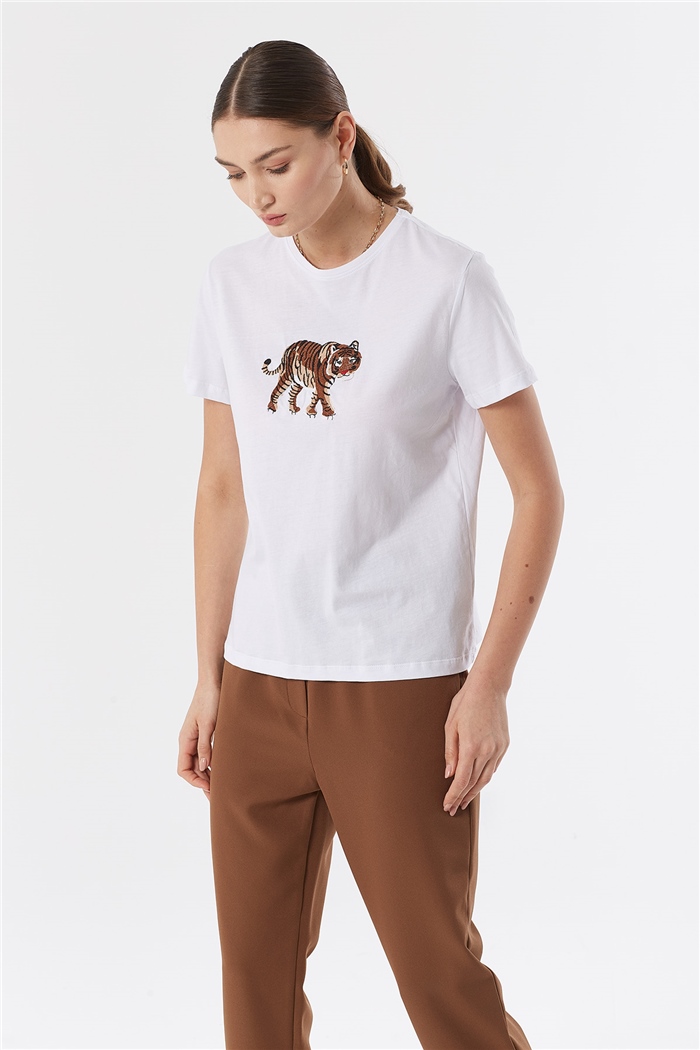 Avrile NAKIŞLI T-SHIRT  BEYAZ  A22-10546
