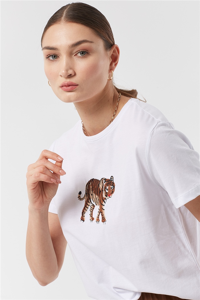Avrile NAKIŞLI T-SHIRT  BEYAZ  A22-10546