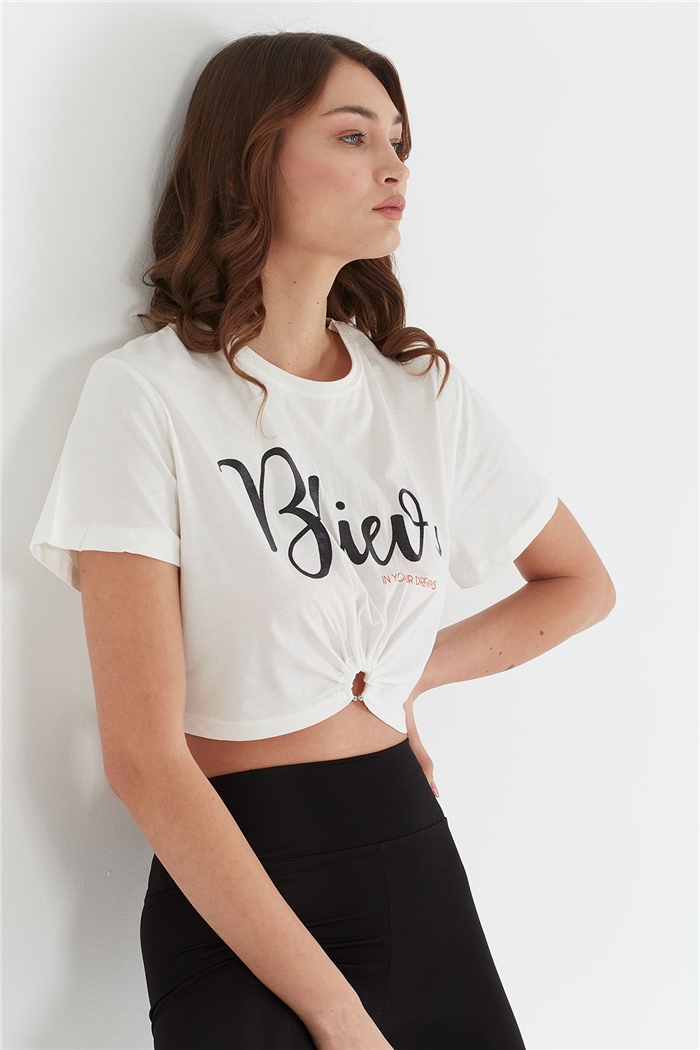 Avrile Piercing Detaylı T-shirt  EKRU  A22-10529