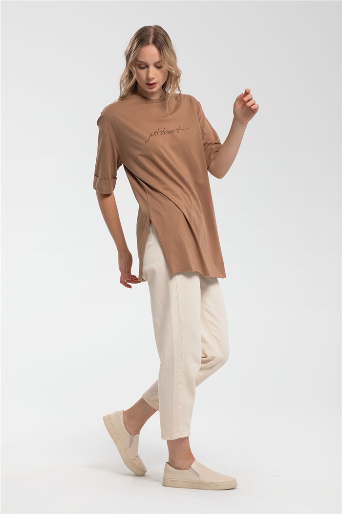 Avrile T-Shirt  CAMEL  A21-10437