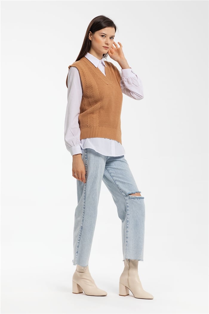Avrile V Yaka Yırtmaçlı İçi Gömlekli Triko Süveter  CAMEL  A91320-S