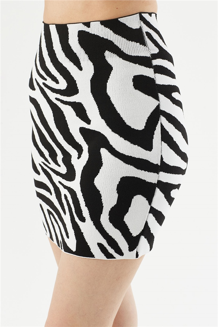 Avrile Zebra Desen Etek  SİYAH-BEYAZ  A92072-S