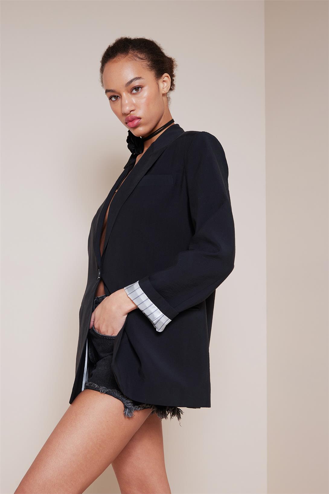 Nisan  ASTAR DETAYLI BLAZER CEKET SİYAH N25-2065