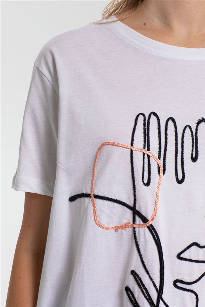 Nisan Desenli T-Shirt  BEYAZ  N21-1044