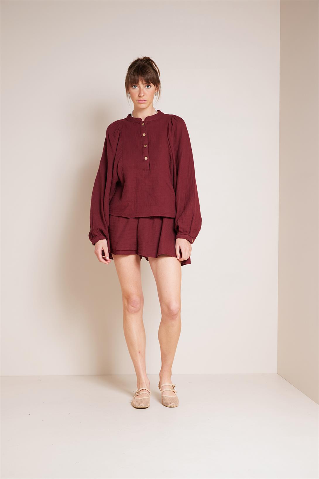 Nisan  DÜĞME DETAYLI GENİŞ KOLLU BLUZ BORDO NB25-1001