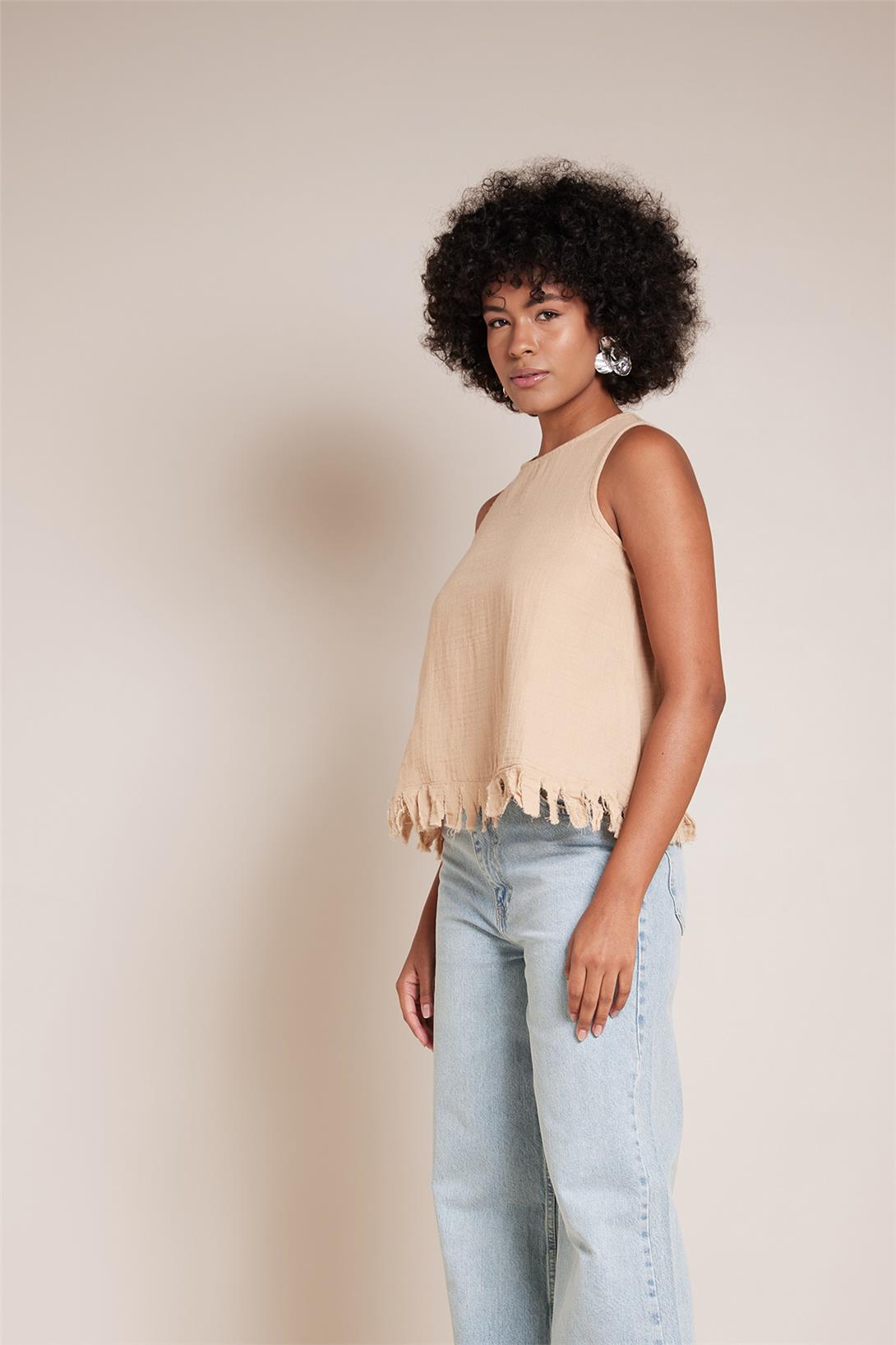 Nisan  ETEK UCU PÜSKÜLLÜ PAMUKLU TOP CAMEL N25-2120