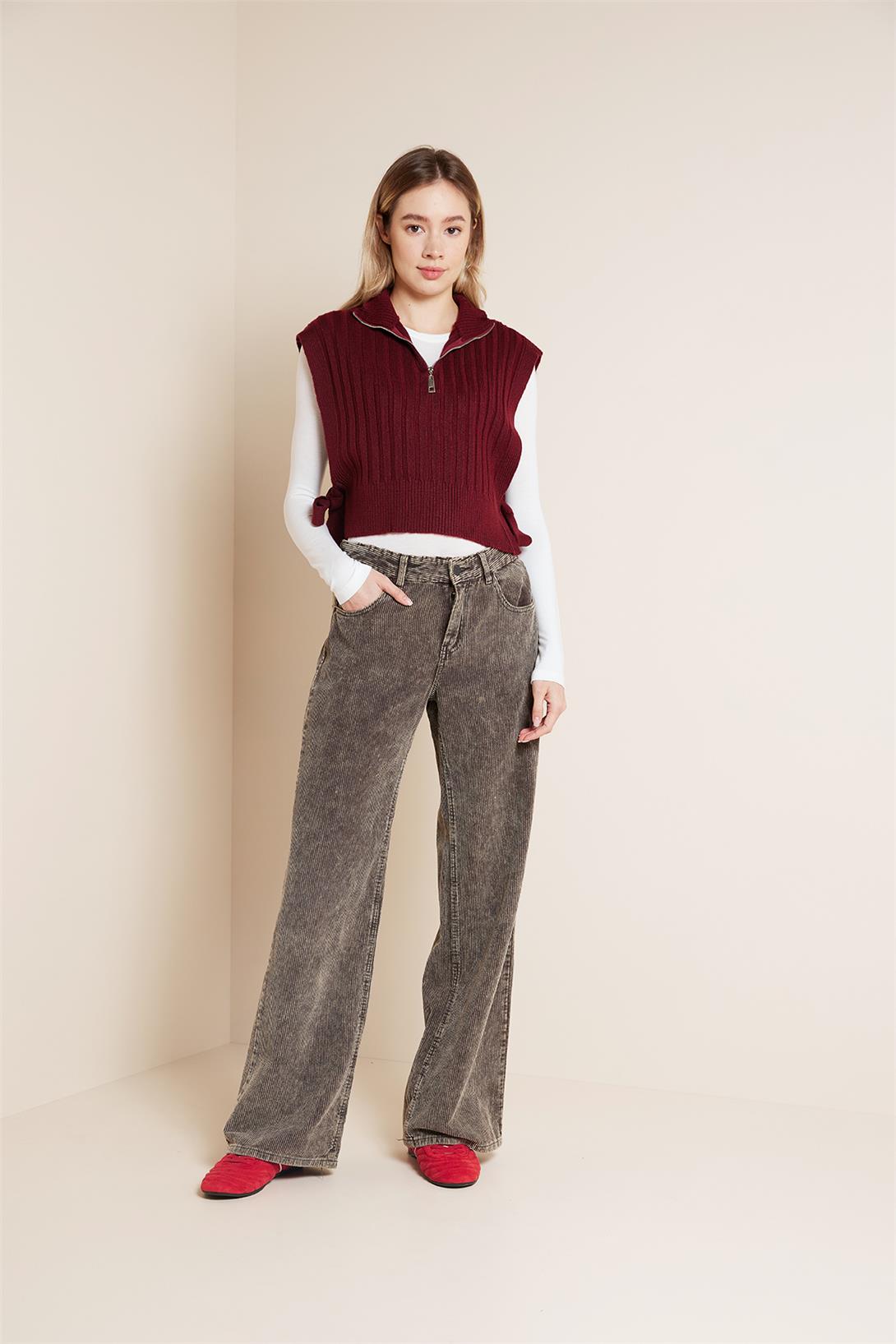 Nisan  FERMUARLI YELEK KOMBİN DETAYLI T-SHIRT BORDO TT4474-Z