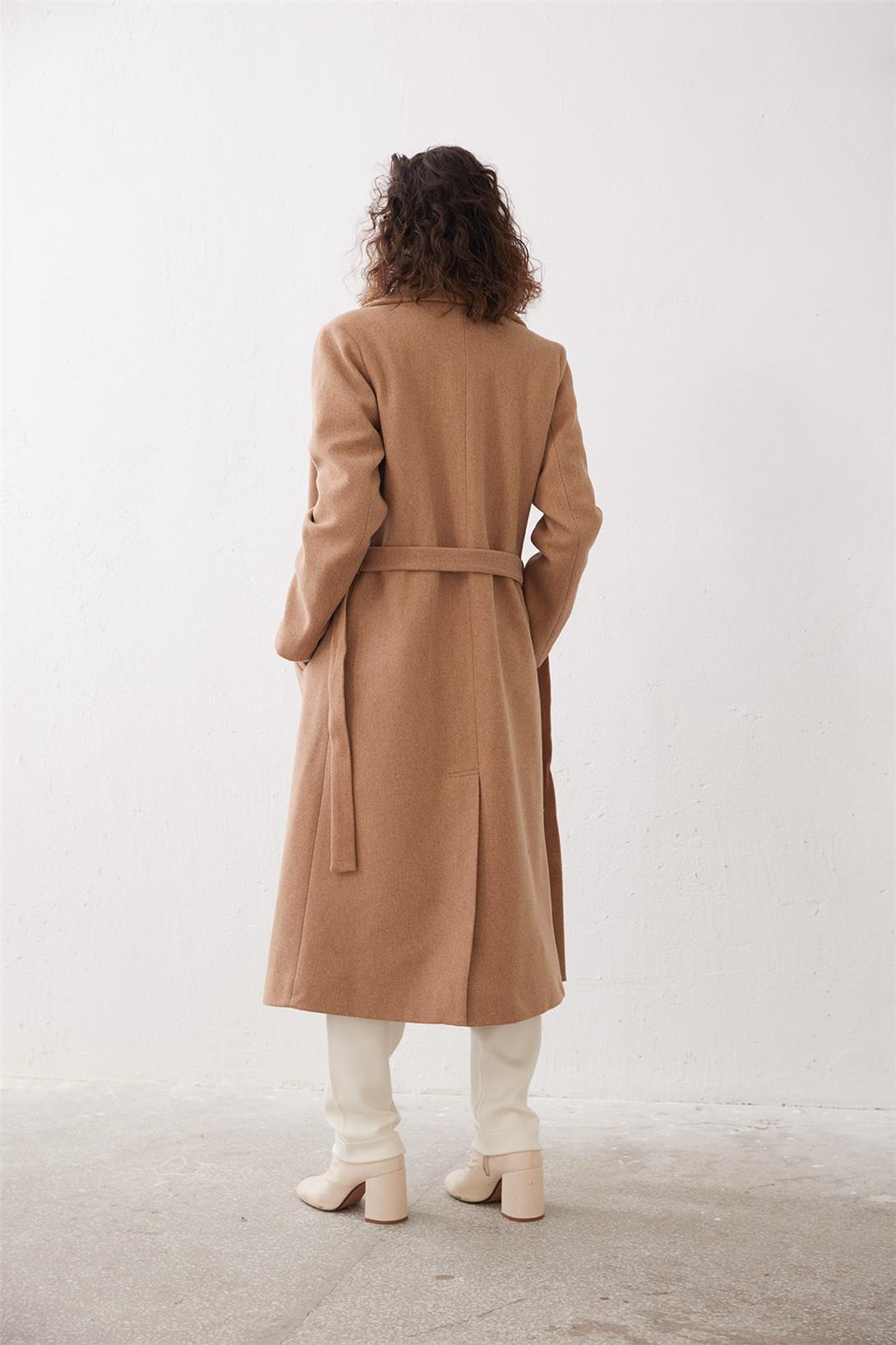 Nisan Kadın Beli Kuşaklı Uzun Kaban CAMEL PD24-1054