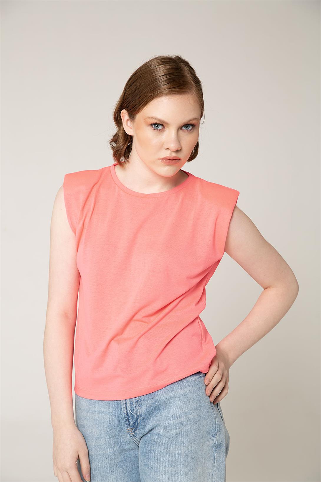 Nisan Kadın VATKALI T-SHIRT NEON PEMBE N22-1325