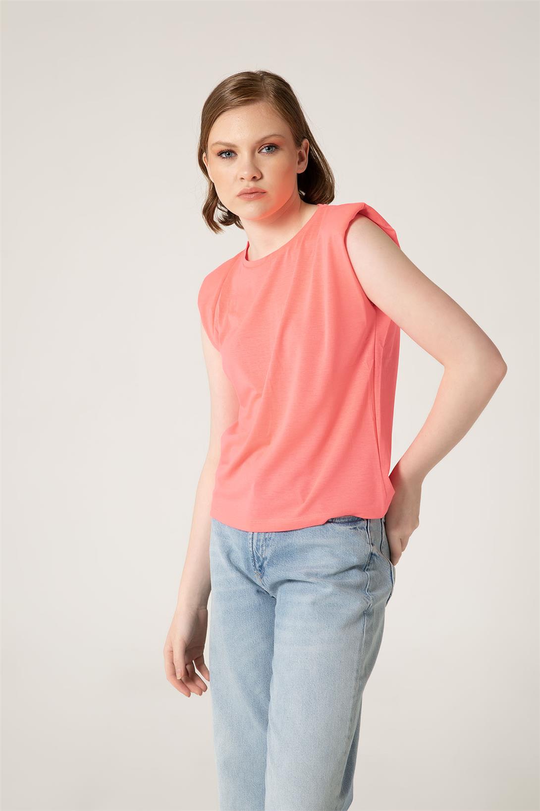 Nisan Kadın VATKALI T-SHIRT NEON PEMBE N22-1325