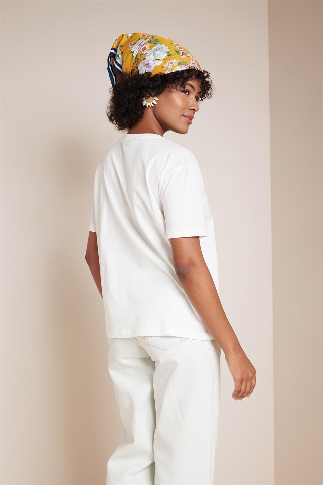 Nisan  LİMON BASKILI BİSİKLET YAKA T-SHIRT EKRU N25-2119