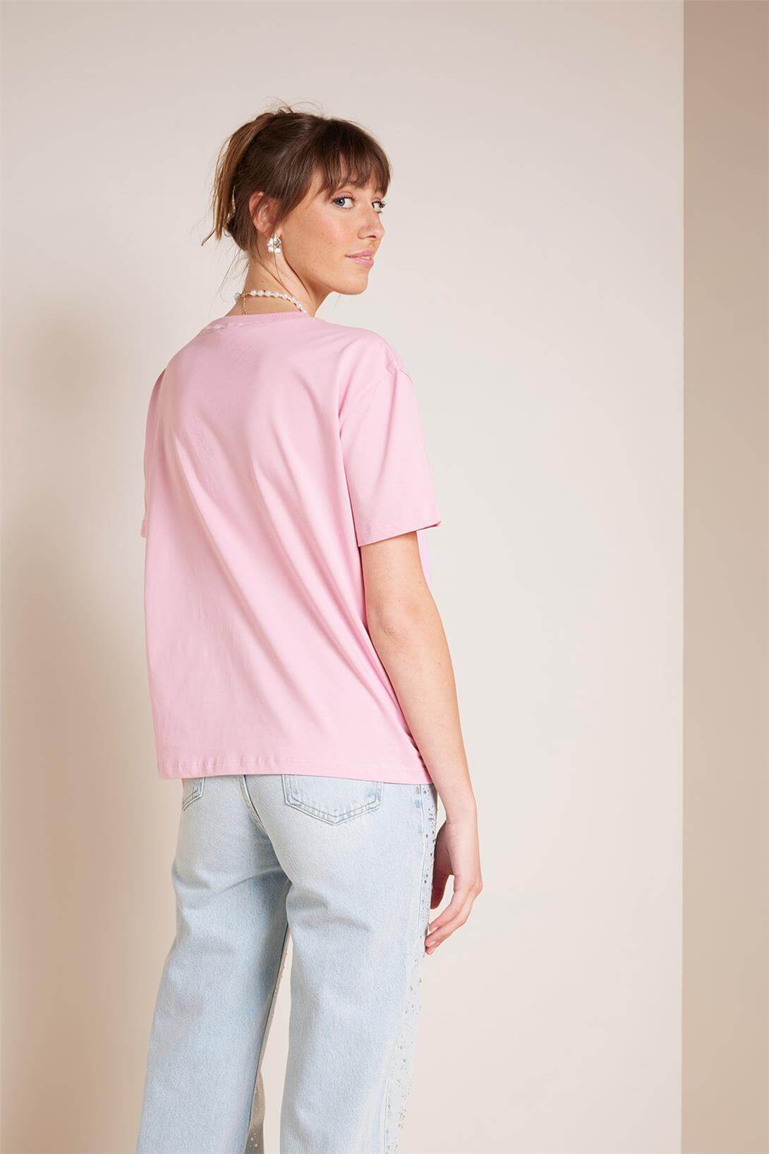 Nisan  ÖNÜ KALP İŞLEMELİ KISA KOLLU T-SHIRT PEMBE N25-2075
