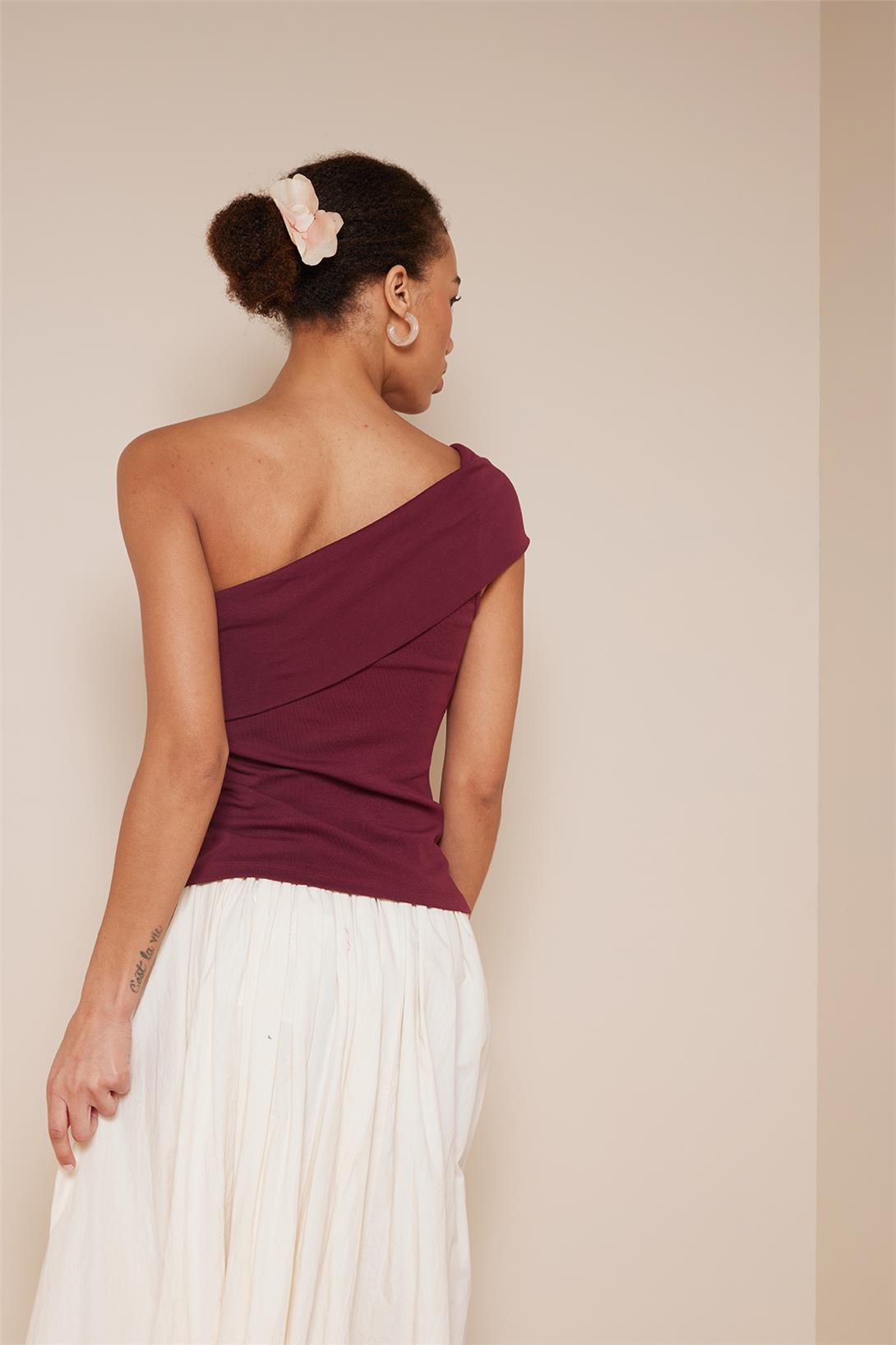 Nisan  PAMUKLU ASİMETRİK TOP BORDO N25-2074