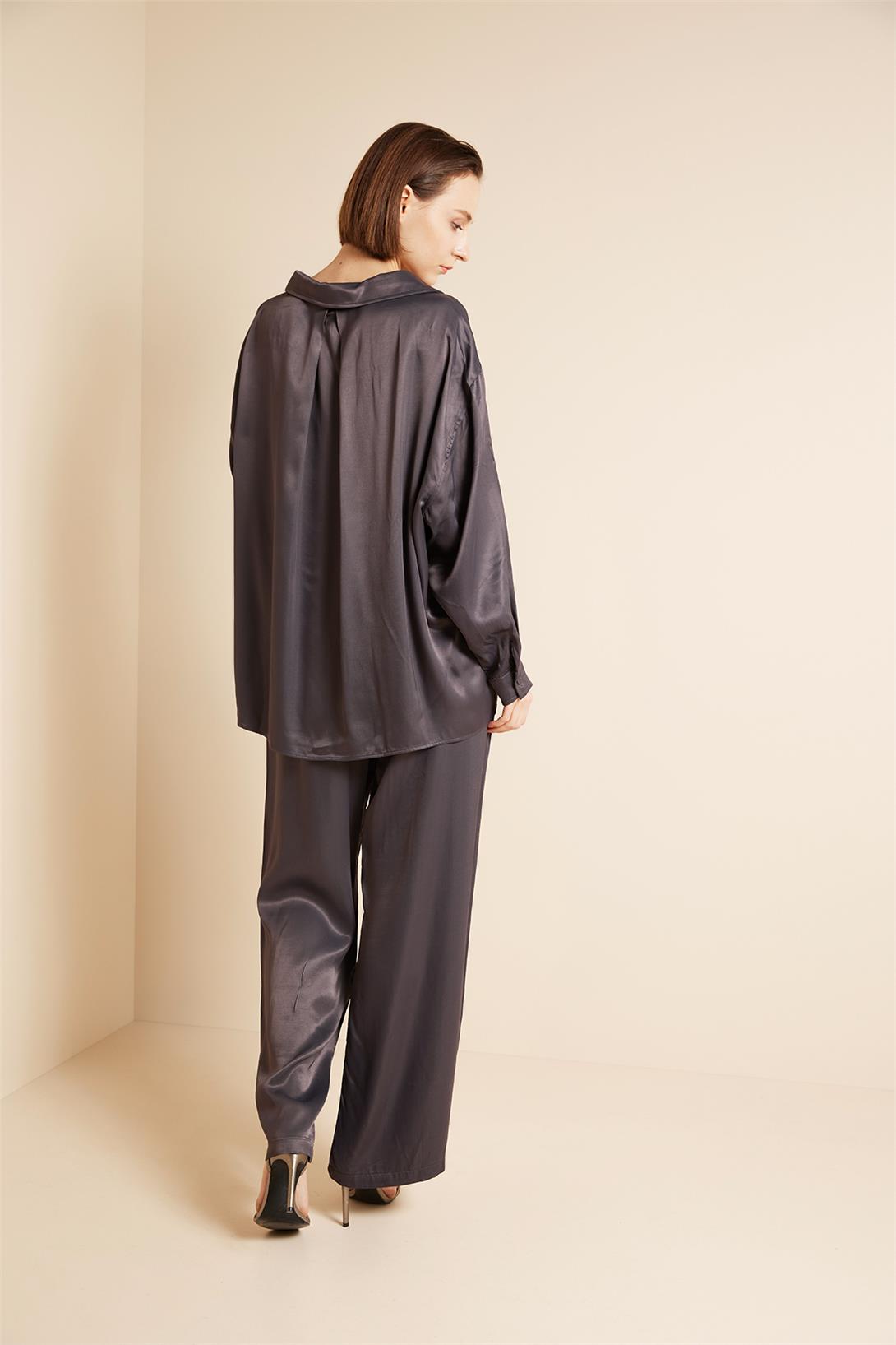 Avrile  CEPLİ OVERSIZE SATEN GÖMLEK ANTRASİT A25-10340