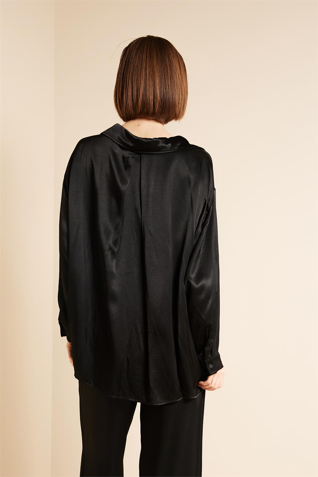Avrile  CEPLİ OVERSIZE SATEN GÖMLEK SİYAH A25-10340