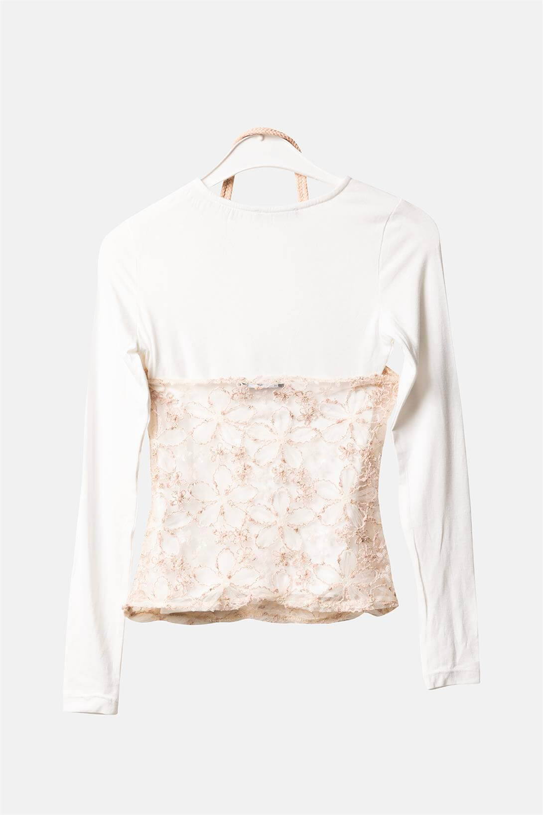 Avrile  İŞLEMELİ TÜL DETAYLI UZUN KOLLU T-SHIRT PUDRA A25-10366