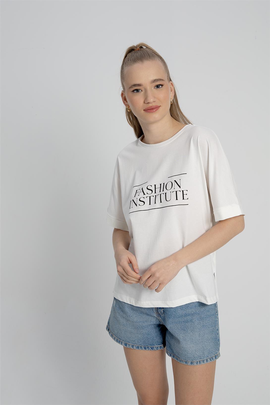 Avrile Kadın Önü Yazı Baskılı T-Shirt EKRU A23-10119