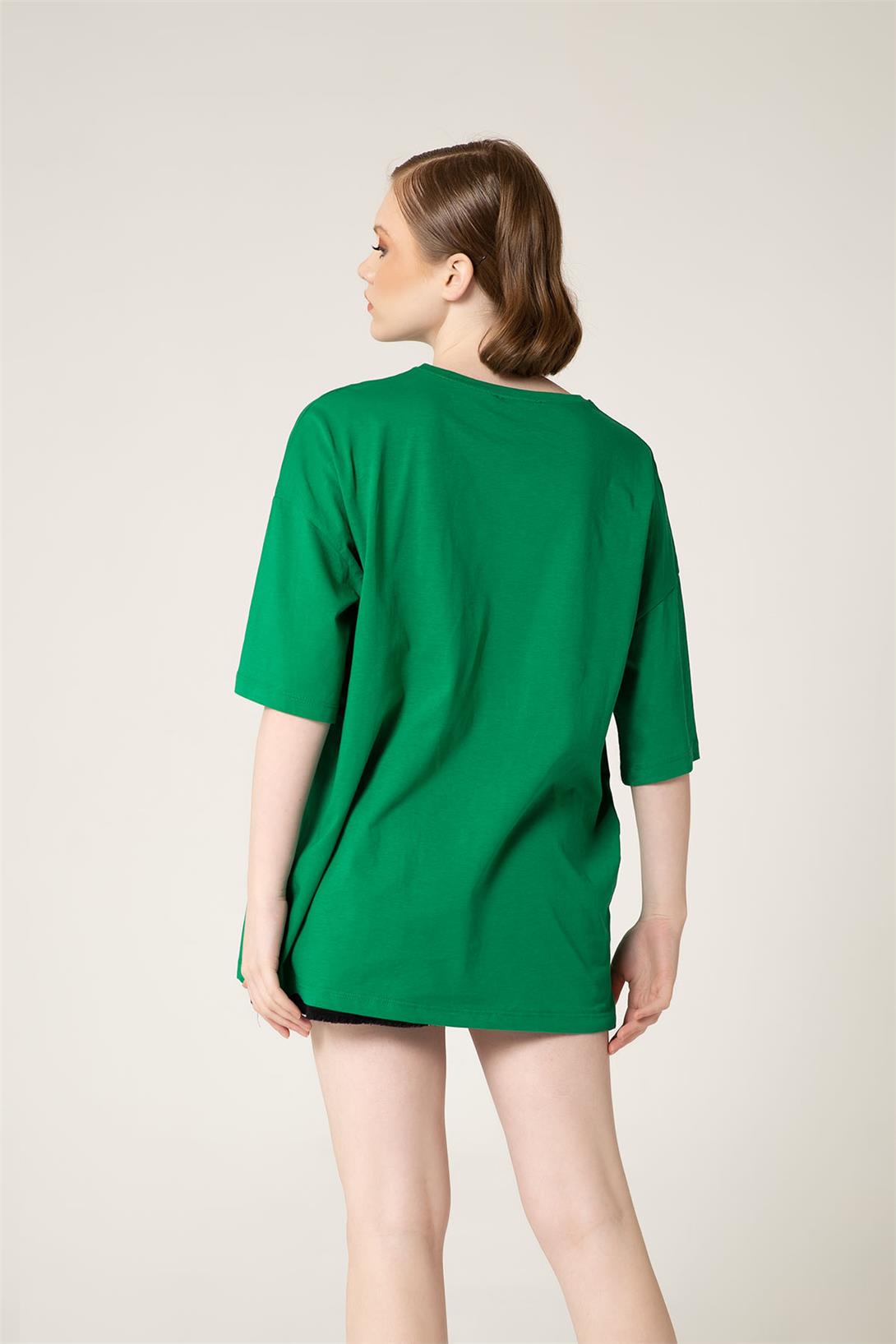 Avrile Kadın Oversize T-Shirt BENETTON A23-10111