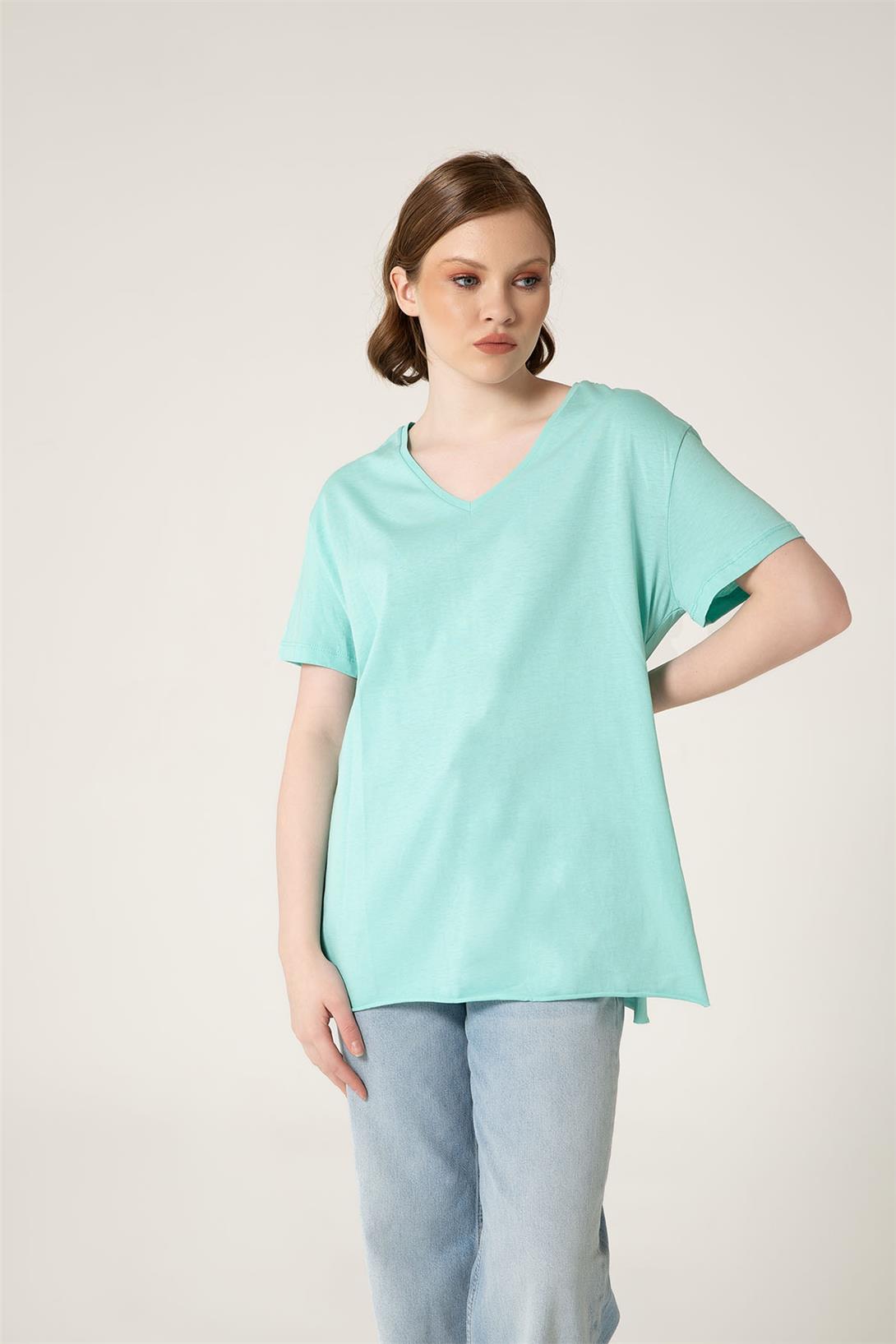 Avrile Kadın V Yaka Basic T-Shirt MİNT A23-10115